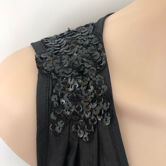 🌿 MINK PINK 🌿 black short sleeve blouse with beaded detail size 14 - Picture 2 of 4